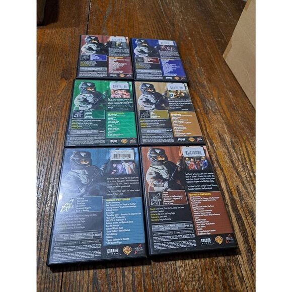 Vintage 1988-93 Red Dwarf Series 1-6 DVDs and Trading Cards TV Movie Series - Picture 5 of 5